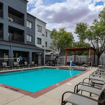 Courtyard El Paso Airport Hotel Exterior foto